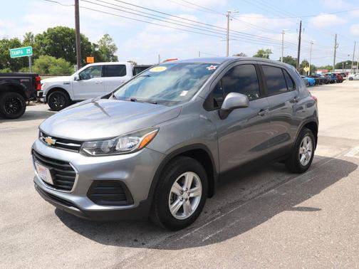 Satin Steel Metallic 2020 Chevrolet Trax LS