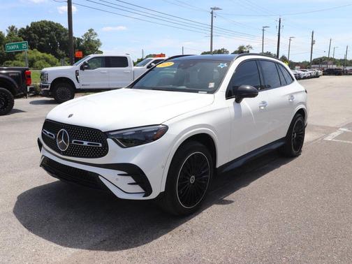 MANUFAKTUR Diamond White Metallic 2023 Mercedes-Benz GLC 300 Base