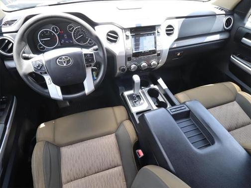 2017 Toyota Tundra SR5