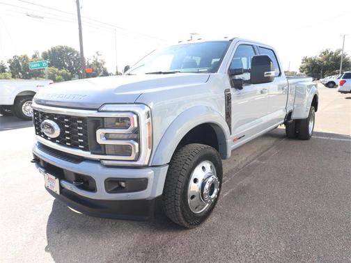 2026 Ford F-450 Platinum