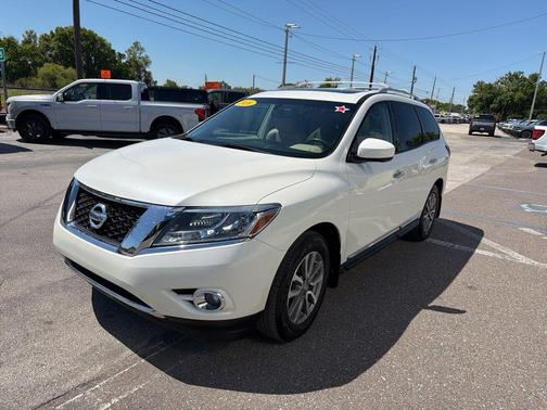 2016 Nissan Pathfinder SL