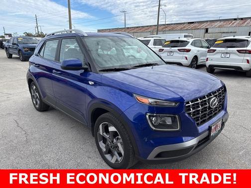 2024 Hyundai VENUE SEL