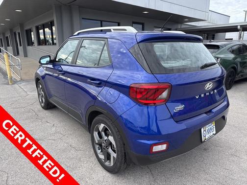 2024 Hyundai VENUE SEL
