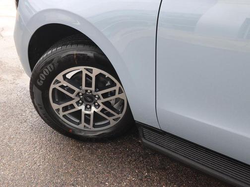 Glacier Gray Metallic Tri-Coat 2026 Ford Expedition Active