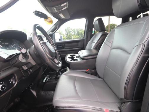 Granite Crystal Metallic Clearcoat 2023 RAM 2500 Tradesman Crew Cab 4x4 6'4' Box