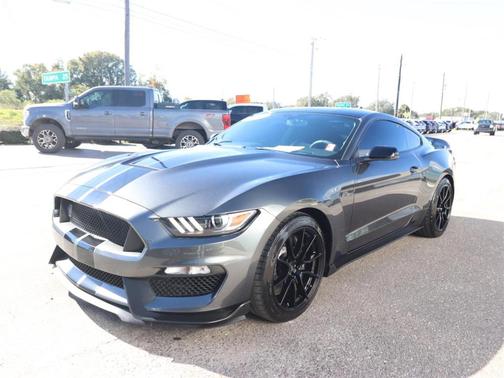 2019 Ford Shelby GT350 Base