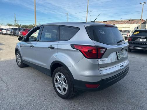 2019 Ford Escape S