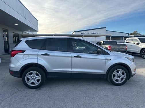 2019 Ford Escape S