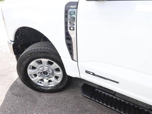 2024 Ford F-350 XLT