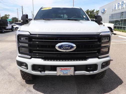 2026 Ford F-250 Platinum