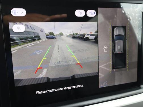 Ruby Red Metallic Tinted Clearcoat 2026 Ford F-250 XLT