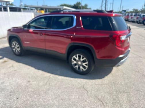 Volcanic Red Tintcoat 2023 GMC Acadia FWD SLT