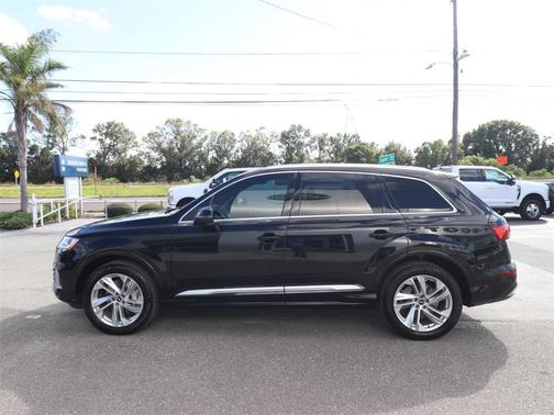 2021 Audi Q7 45 Premium