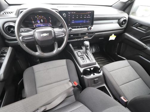2023 Chevrolet Colorado WT