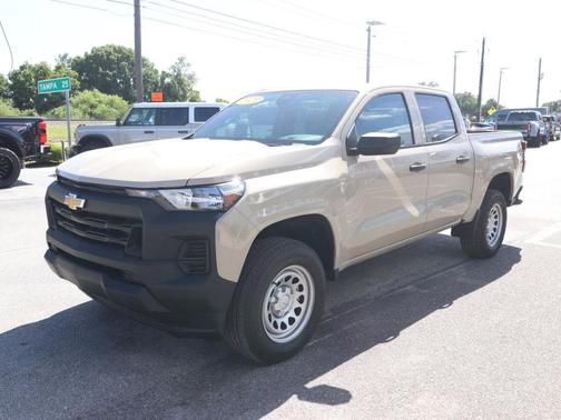 Sand Dune Metallic 2023 Chevrolet Colorado WT