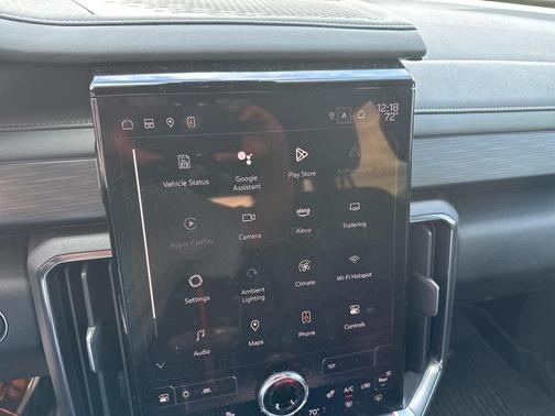 2024 GMC Acadia AWD AT4