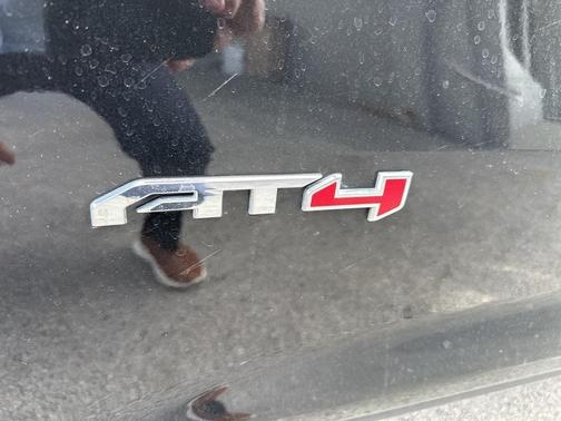 2024 GMC Acadia AWD AT4