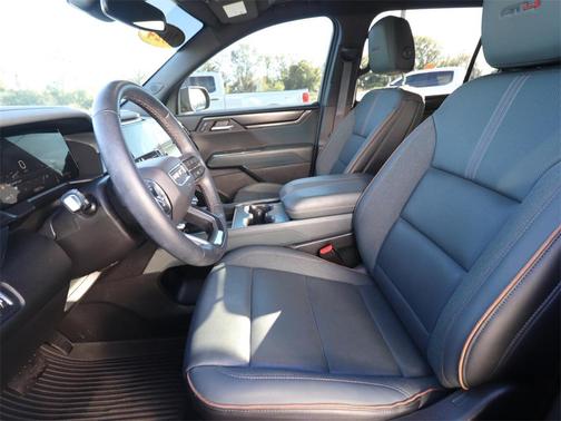 2024 GMC Acadia AWD AT4