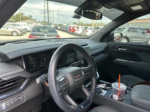 2024 GMC Acadia AWD AT4