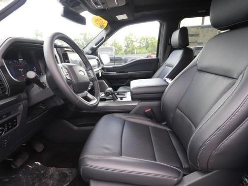 Iconic Silver Metallic 2026 Ford F-150 Lariat