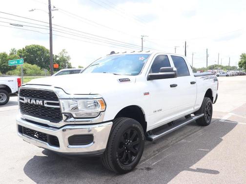 Bright White Clearcoat 2021 RAM 2500 Tradesman Crew Cab 4x4 6'4' Box