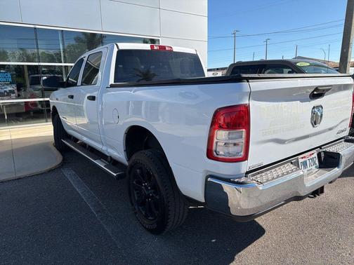 2021 RAM 2500 Tradesman Crew Cab 4x4 6'4' Box