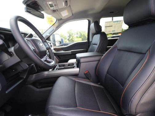 Agate Black Metallic 2026 Ford F-250 Lariat