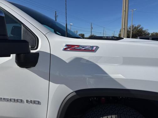 2025 Chevrolet Silverado 2500 LTZ