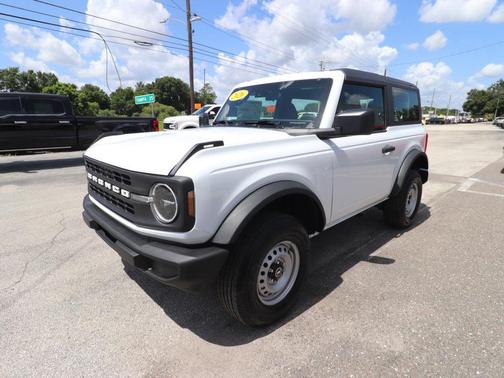 Oxford White 2026 Ford Bronco Base