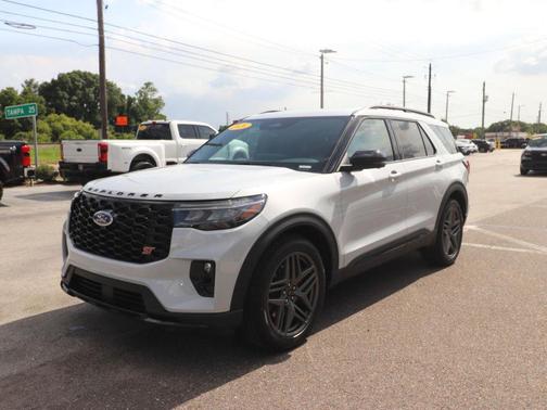 Space White Metallic 2026 Ford Explorer ST