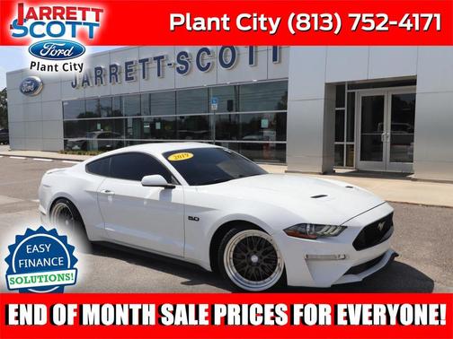 Oxford White 2019 Ford Mustang GT