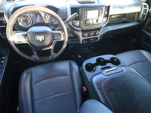 2020 RAM 2500 Tradesman Crew Cab 4X4 6'4' Box