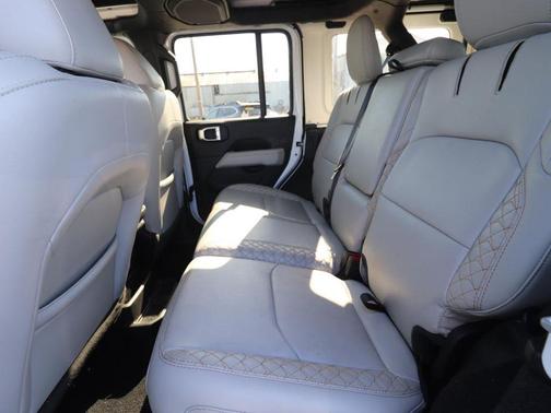 Bright White Clearcoat 2023 Jeep Wrangler 4xe Sahara High Altitude