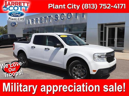 Oxford White 2022 Ford Maverick XLT