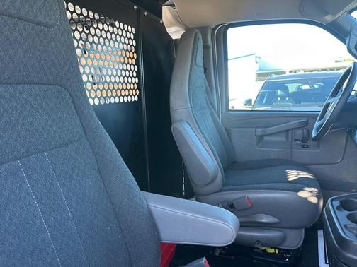 2024 GMC Savana 2500 Work Van