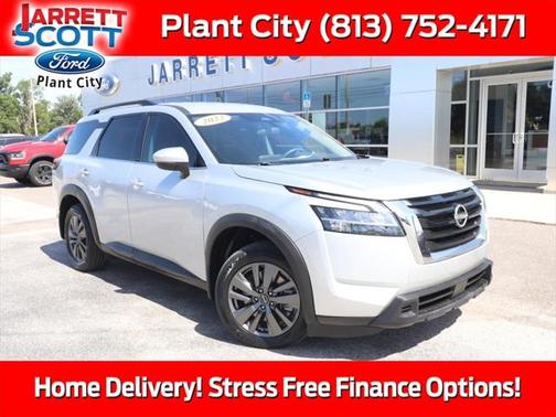 2022 Nissan Pathfinder SV 2WD
