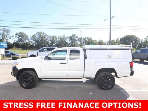 2022 Toyota Tacoma SR