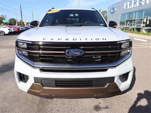 2025 Ford Expedition King Ranch