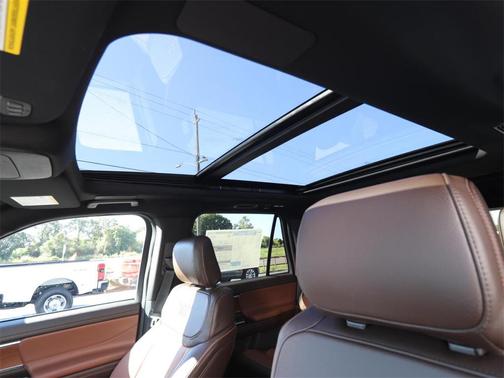 2025 Ford Expedition King Ranch
