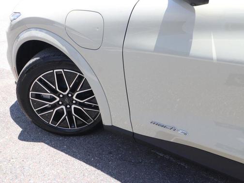 Desert Sand 2025 Ford Mustang Mach-E Premium