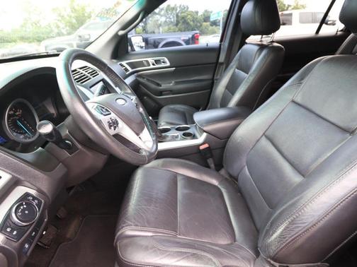 Ruby Red Metallic Tinted Clearcoat 2013 Ford Explorer XLT