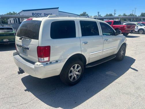 Cool Vanilla Clearcoat 2007 Chrysler Aspen Limited