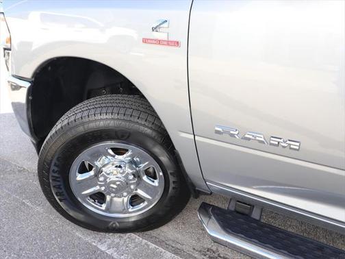 2022 RAM 2500 Big Horn Crew Cab 4x4 6'4' Box