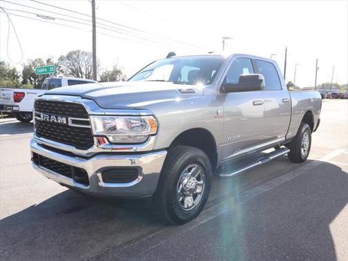 2022 RAM 2500 Big Horn Crew Cab 4x4 6'4' Box