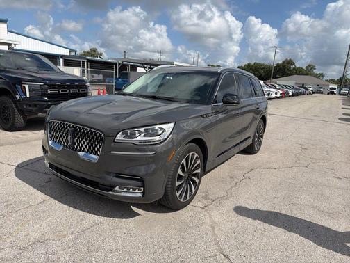 Chroma Caviar Dark Gray Metallic Clearcoat 2023 Lincoln Aviator Black Label Grand Touring AWD