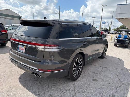 Chroma Caviar Dark Gray Metallic Clearcoat 2023 Lincoln Aviator Black Label Grand Touring AWD