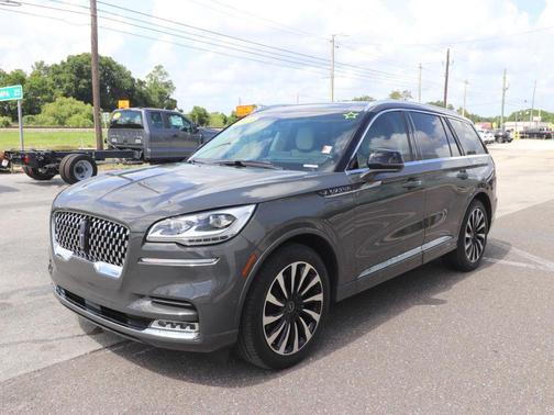 Chroma Caviar Dark Gray Metallic Clearcoat 2023 Lincoln Aviator Black Label Grand Touring AWD