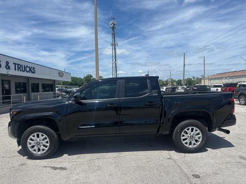 2024 Toyota Tacoma SR5