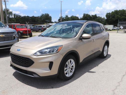 Desert Gold Metallic 2020 Ford Escape SE
