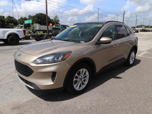 Desert Gold Metallic 2020 Ford Escape SE
